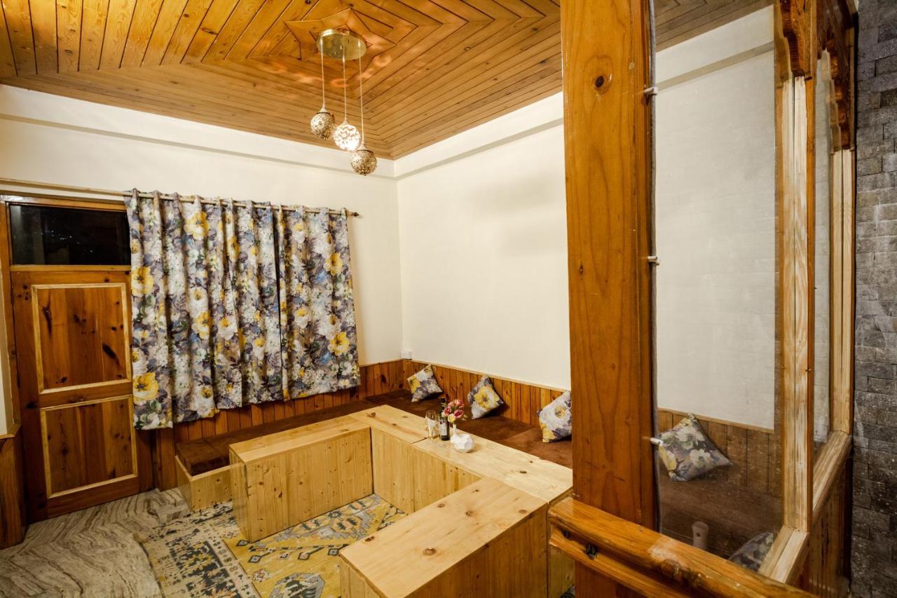 Tales N Trails Hotel Vashist Eksteriør billede
