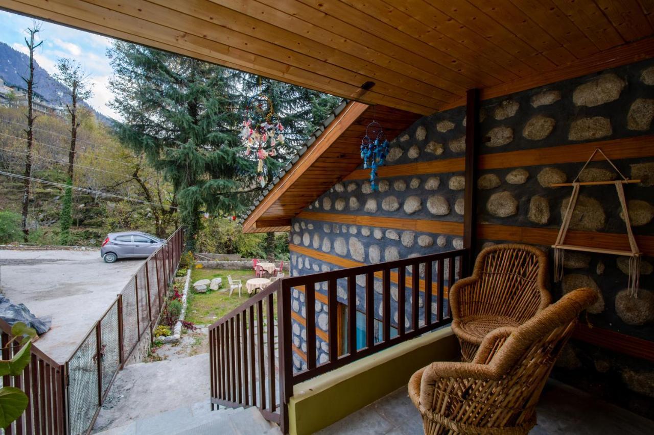 Tales N Trails Hotel Vashist Eksteriør billede