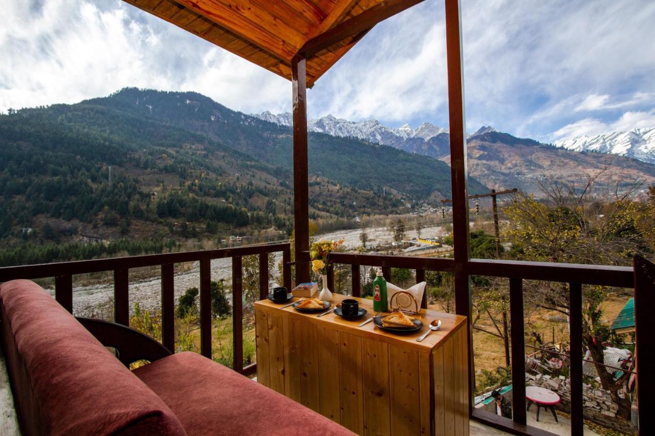 Tales N Trails Hotel Vashist Eksteriør billede